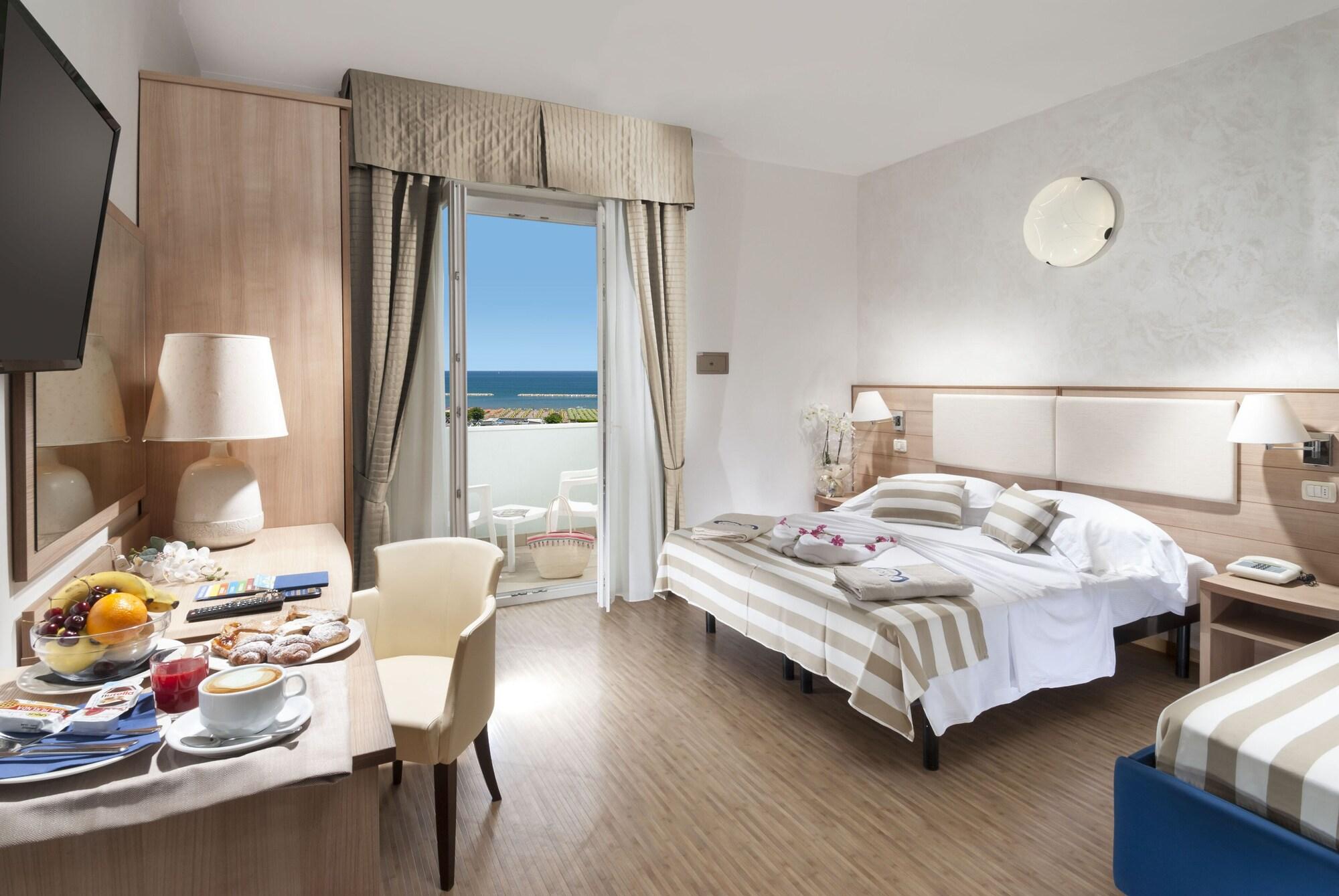 Hotel Losanna Gabicce Mare Esterno foto