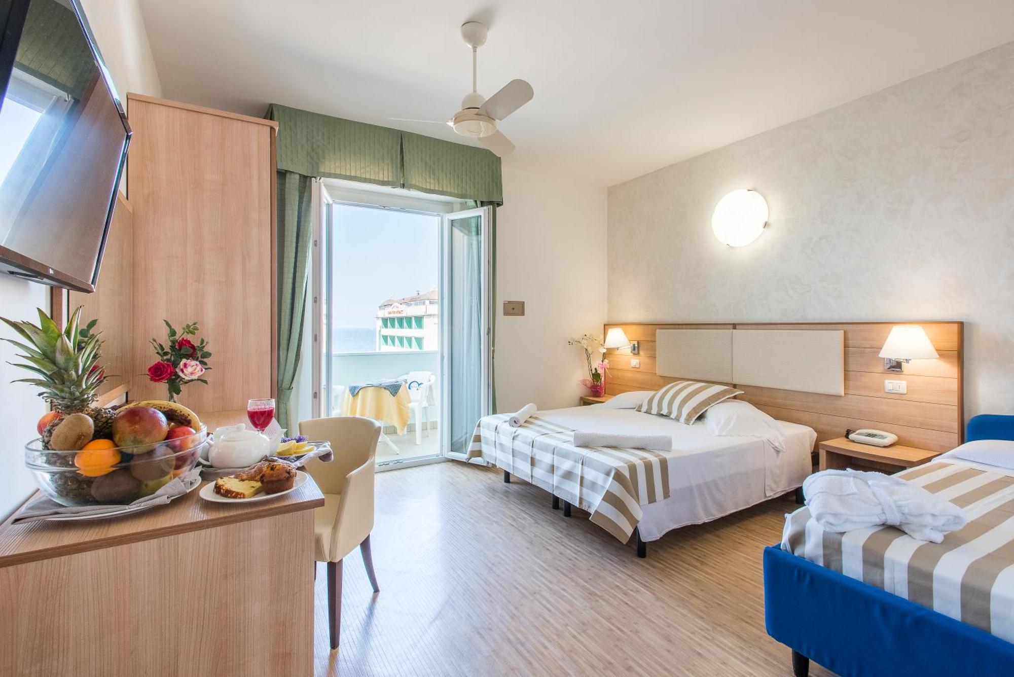 Hotel Losanna Gabicce Mare Esterno foto