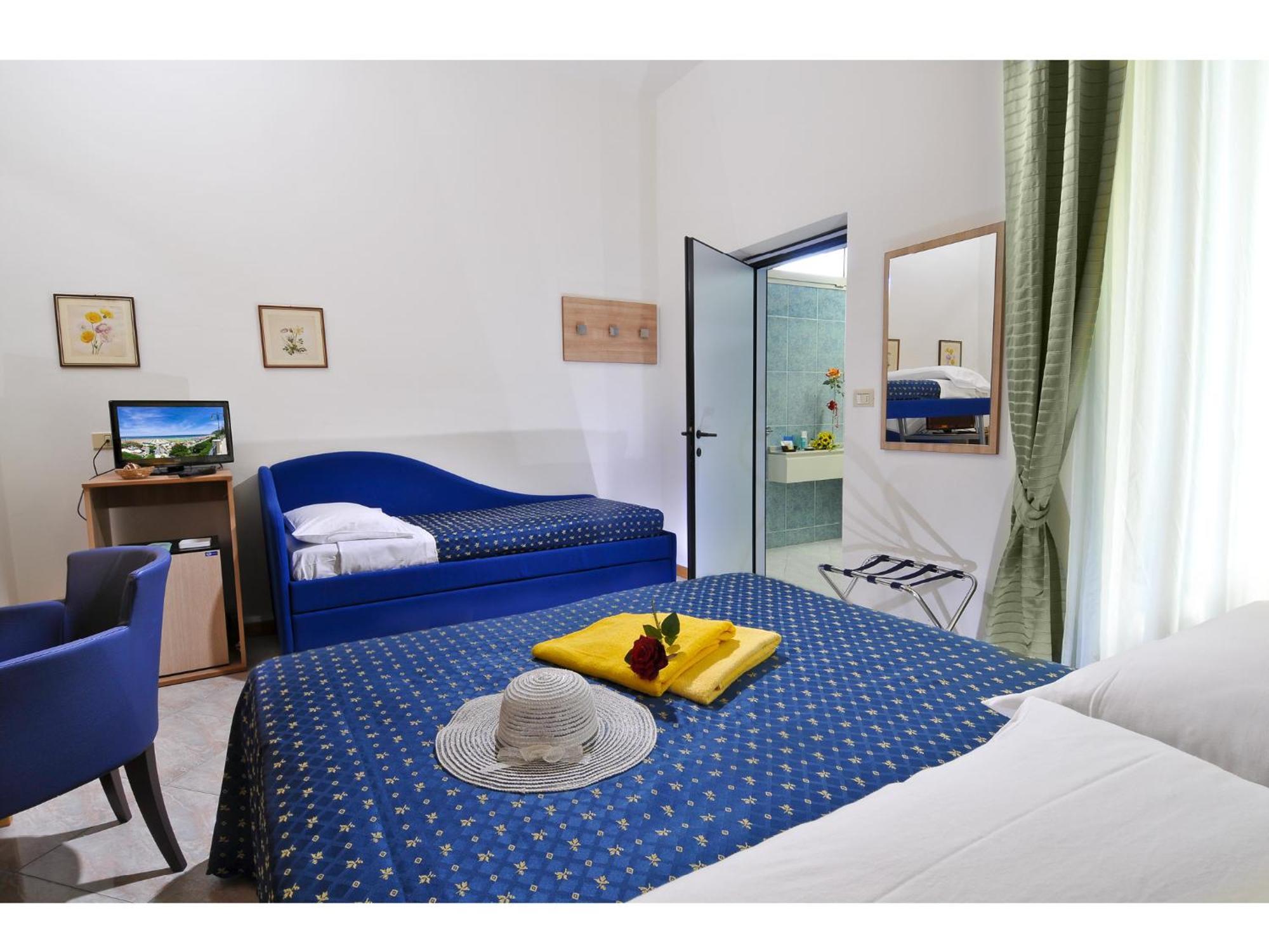 Hotel Losanna Gabicce Mare Esterno foto